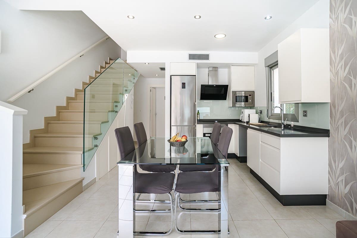 3 slaapkamer Villa te koop in Lo Pagan met zwembad - € 357.000 (Ref: 9704537)