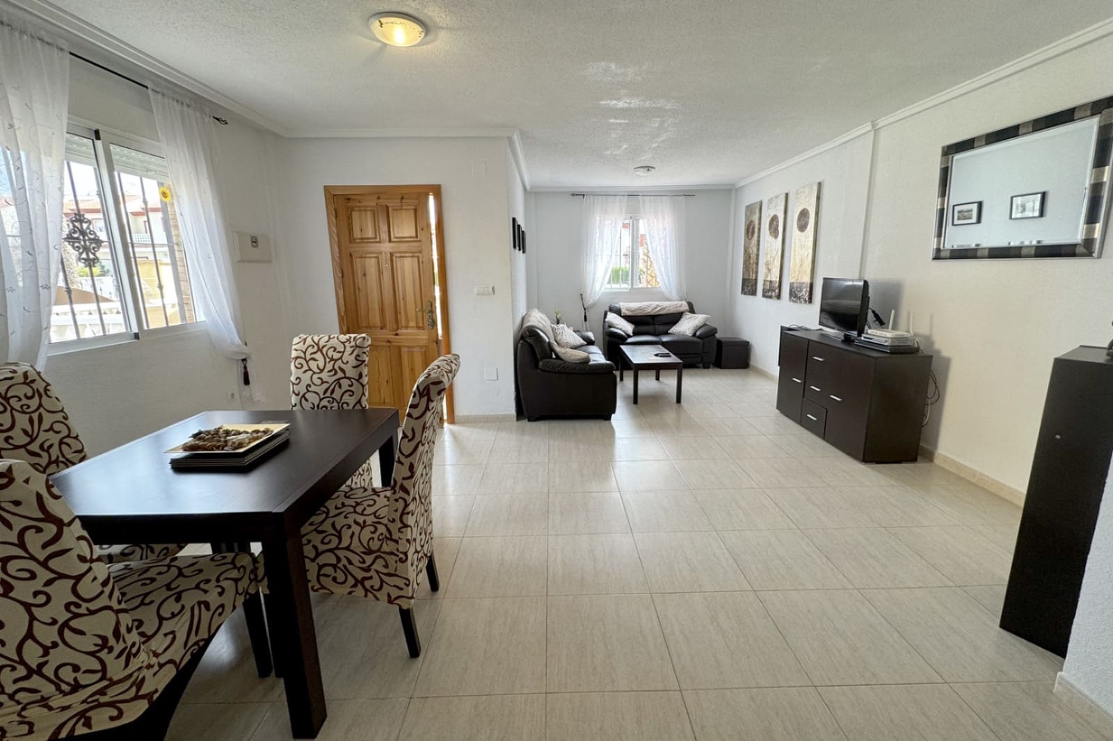 3 slaapkamer Halfvrijstaande villa te koop in Ciudad Quesada met zwembad - € 210.000 (Ref: 9713532)