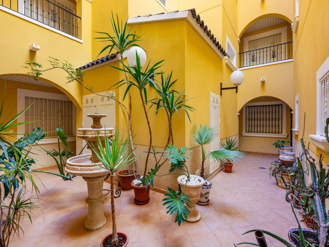 2 bedroom Apartment for sale in Algorfa with pool garage - € 145,000 (Ref: 9714515)