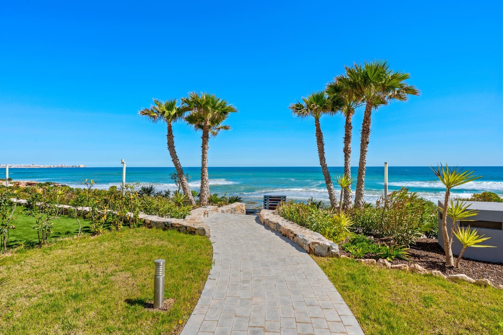 3 slaapkamer Appartement te koop in Orihuela Costa met zwembad - € 1.200.000 (Ref: 9721431)