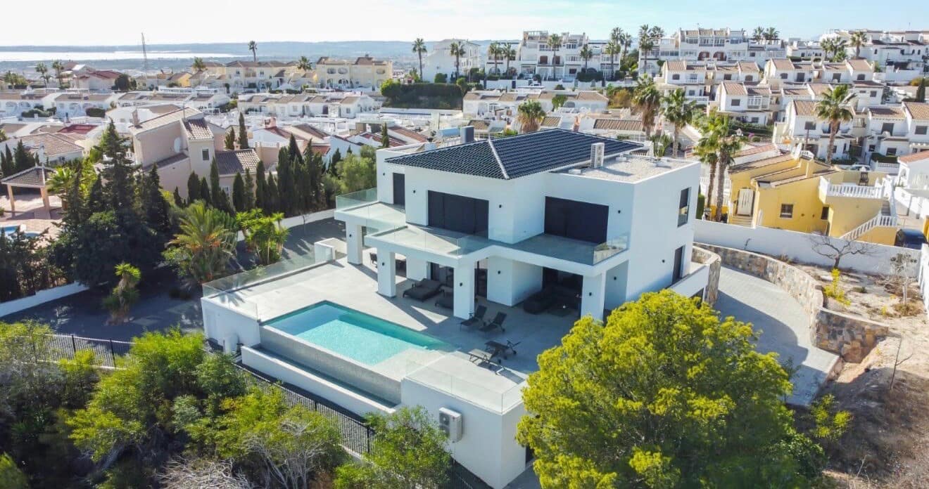 5 camera da letto Villa in vendita in Ciudad Quesada con piscina - 2.300.000 € (Rif: 9733624)