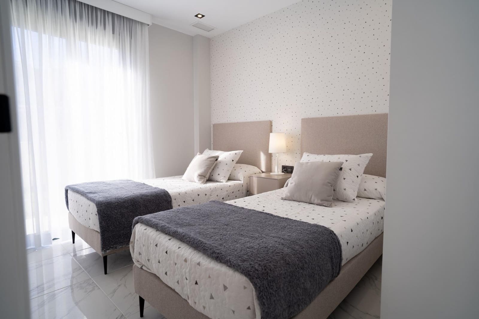 3 soveværelse Bungalow til salg i Pilar de la Horadada med swimmingpool garage - € 355.000 (Ref: 9747605)