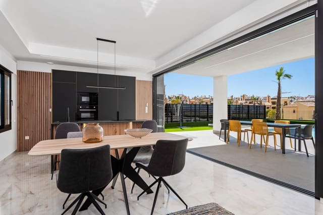 3 soveværelse Villa til salg i Algorfa med swimmingpool garage - € 670.000 (Ref: 9747625)