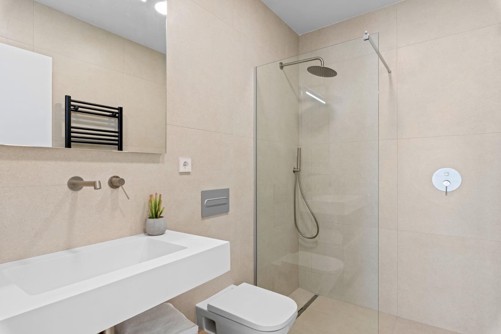3 Zimmer Villa zu verkaufen in Los Alcazares mit Pool Garage - 499.900 € (Ref: 9747632)