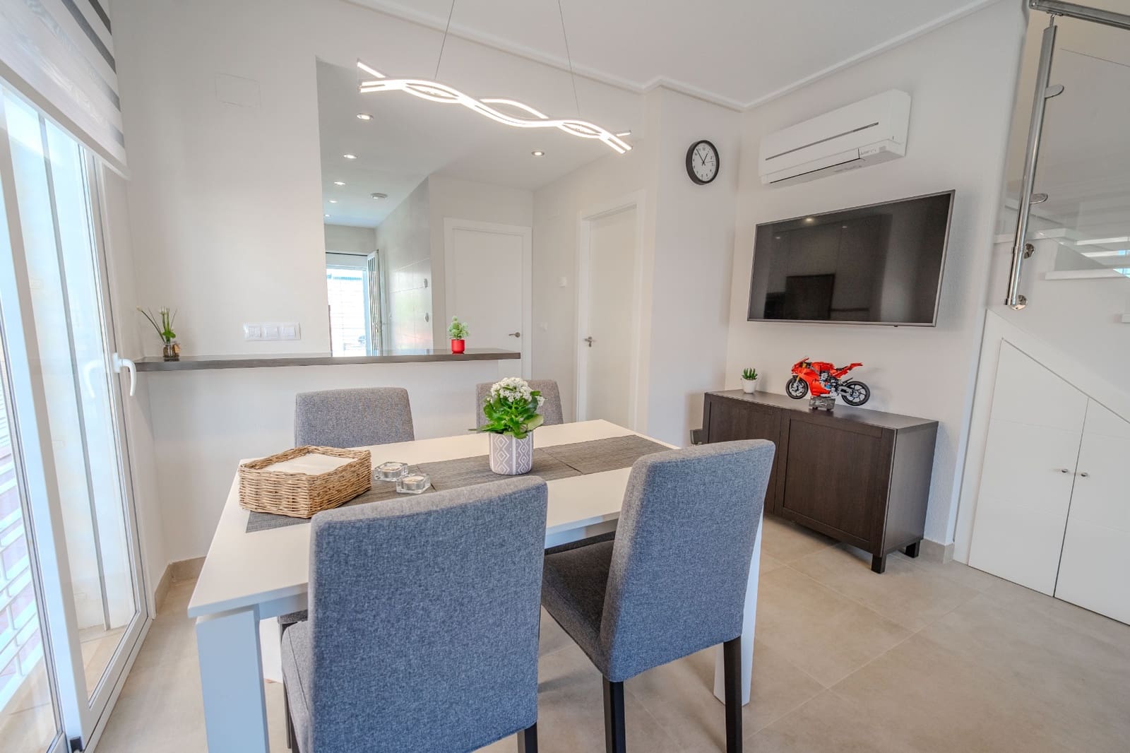 Casa de 3 habitaciones en Cabo Roig en venta con piscina - 325.000 € (Ref: 9749356)