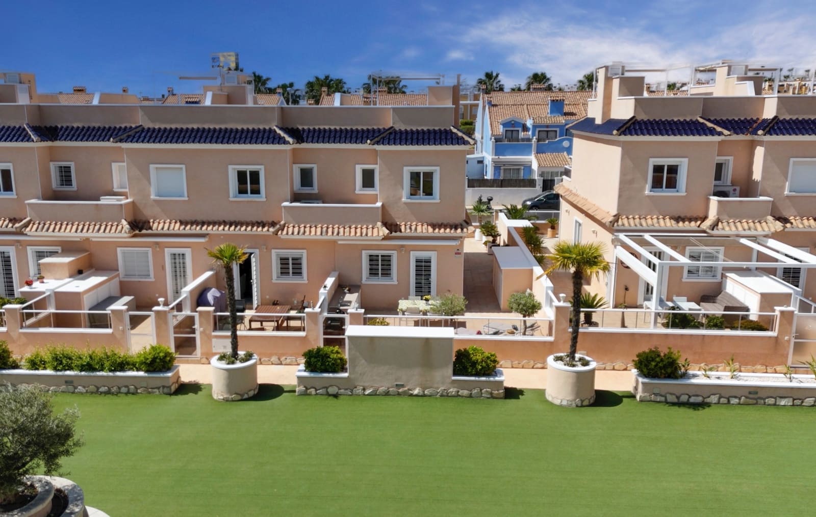 Casa de 3 habitaciones en Cabo Roig en venta con piscina - 325.000 € (Ref: 9749356)