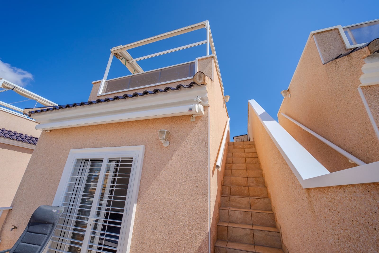 Casa de 3 habitaciones en Cabo Roig en venta con piscina - 325.000 € (Ref: 9749356)