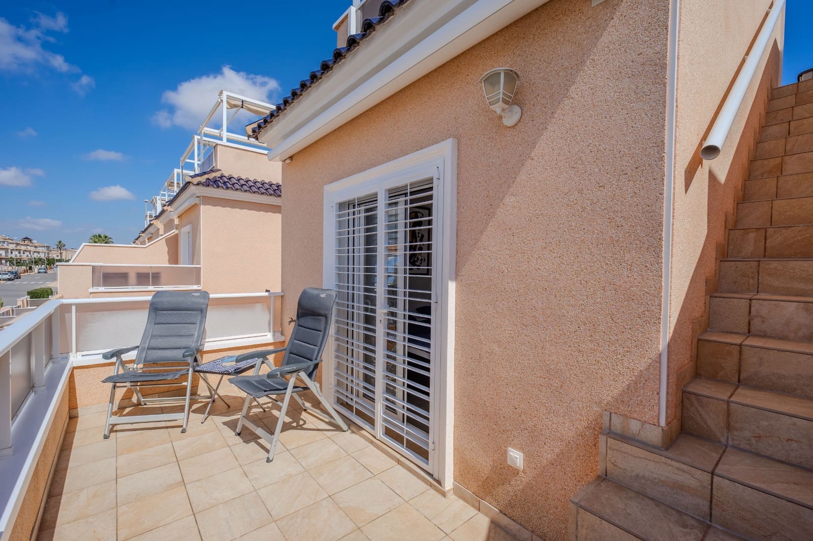 Casa de 3 habitaciones en Cabo Roig en venta con piscina - 325.000 € (Ref: 9749356)