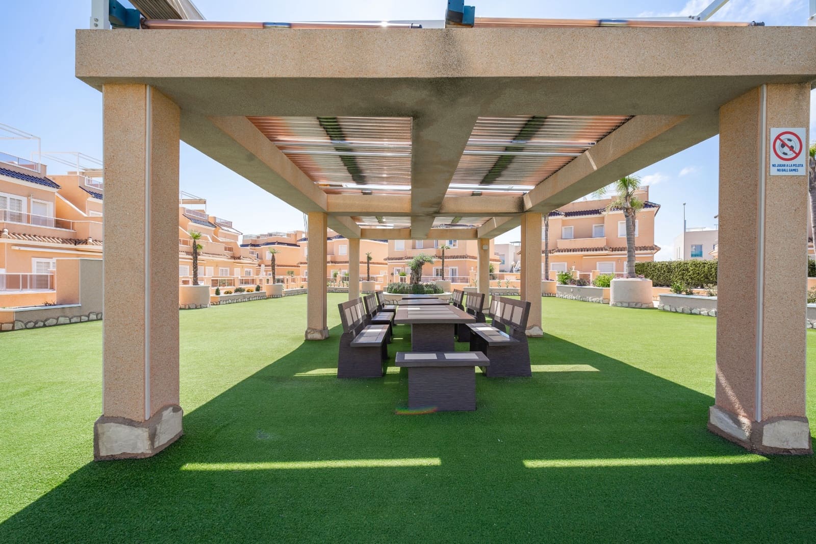 Casa de 3 habitaciones en Cabo Roig en venta con piscina - 325.000 € (Ref: 9749356)