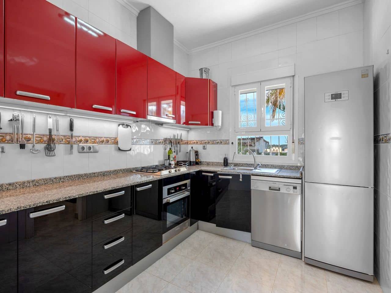 4 soveværelse Villa til salg i La Marquesa med swimmingpool garage - € 695.000 (Ref: 9761677)