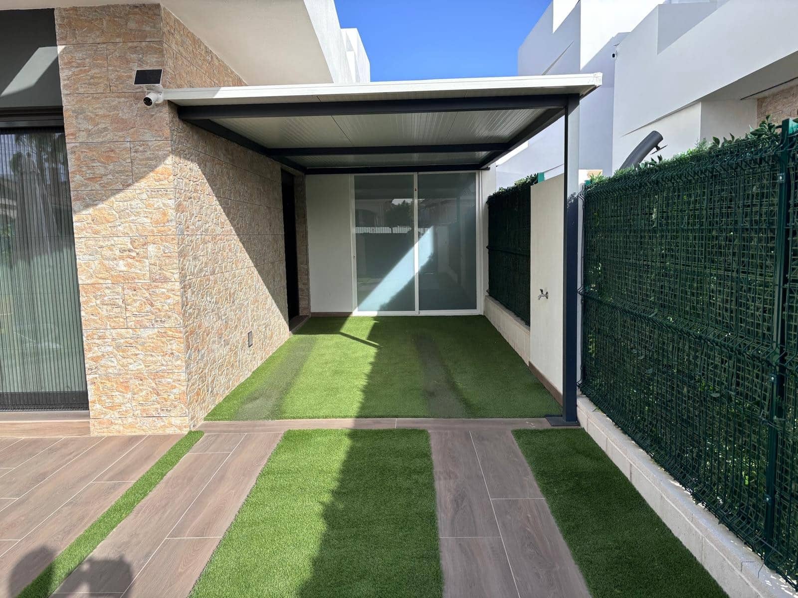 Pareado de 2 habitaciones en Los Montesinos en venta - 374.500 € (Ref: 9761678)
