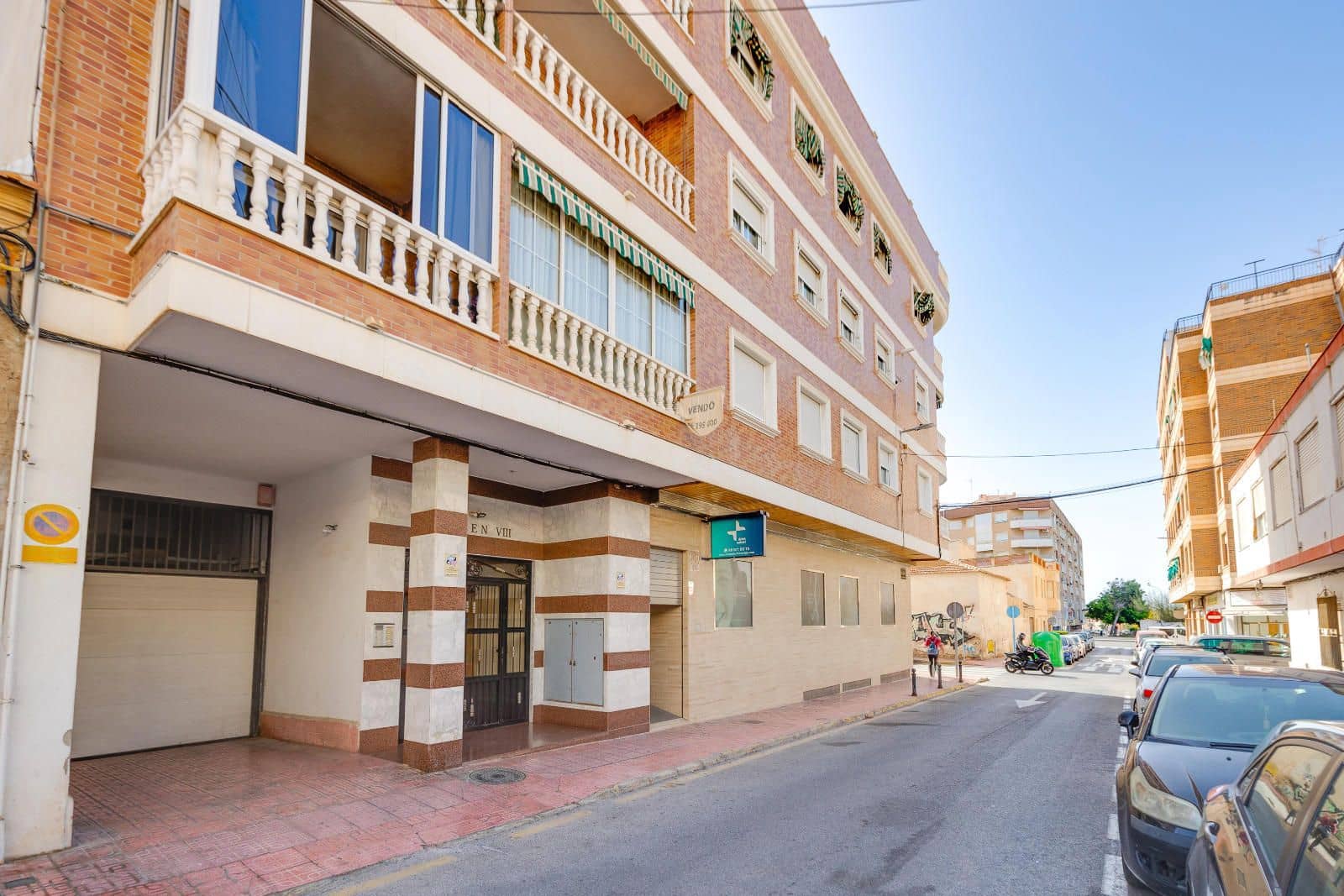 3 chambre Appartement à vendre à Torrevieja avec garage - 171 969 € (Ref: 9761681)