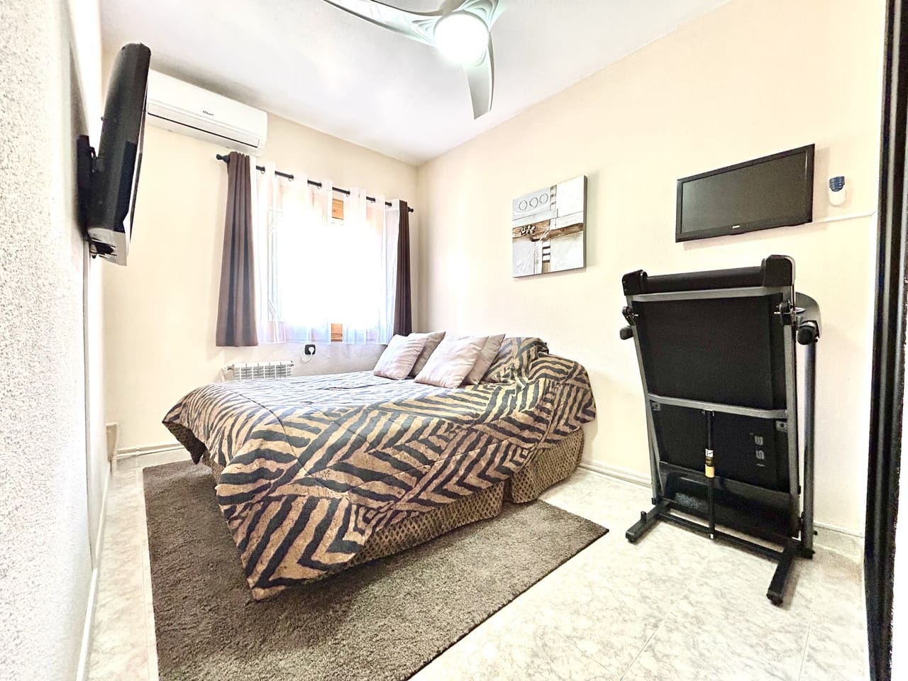 Casa de 2 habitaciones en Playa Flamenca en venta con piscina garaje - 238.950 € (Ref: 9763493)