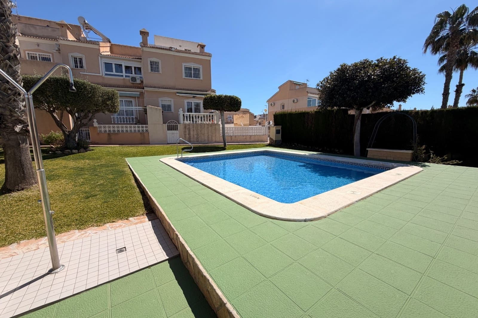2 bedroom Bungalow for sale in Dona Pepa with pool - € 198,000 (Ref: 9775955)