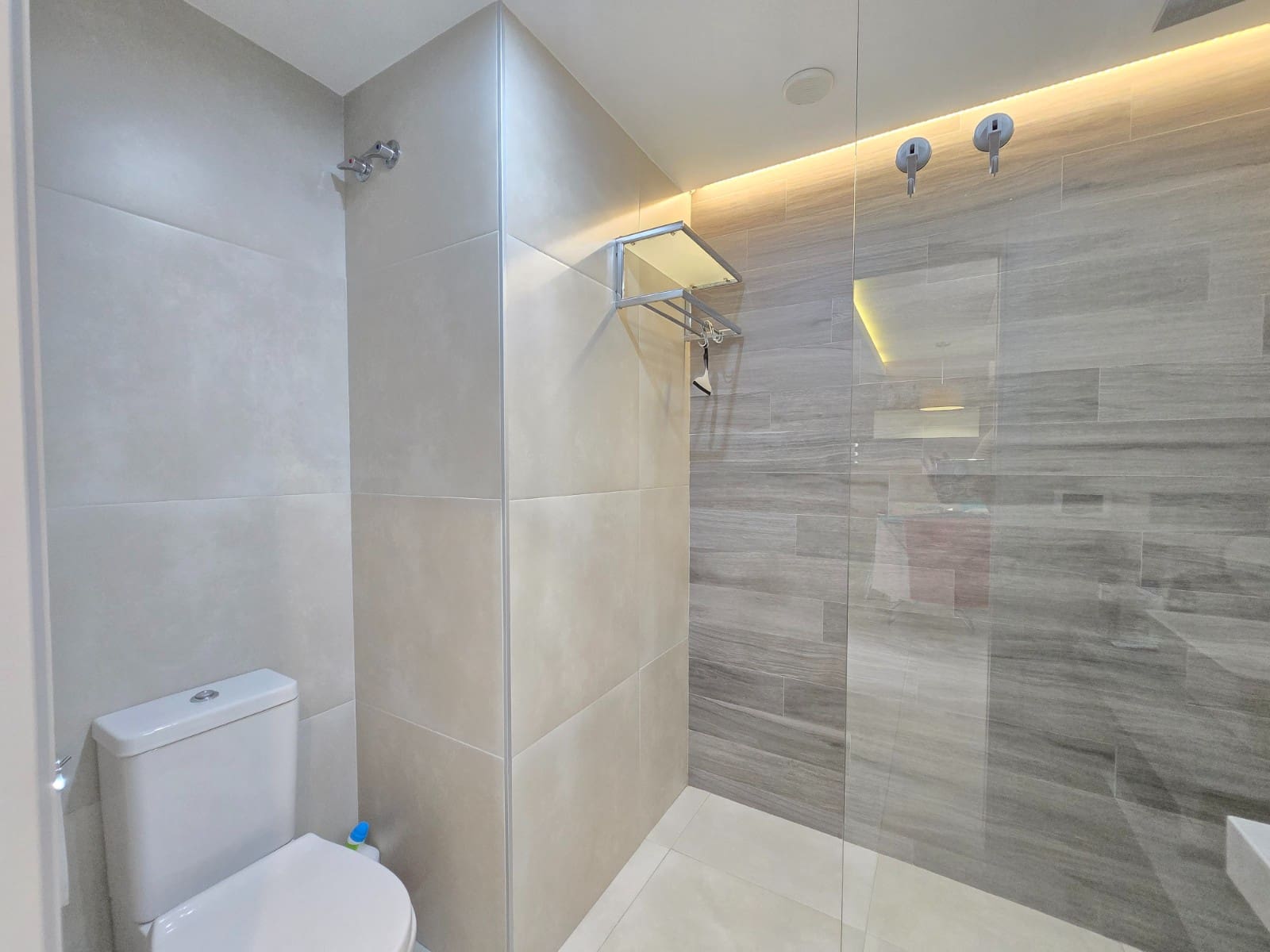 2 sypialnia Apartament na sprzedaż w Punta Prima z basenem garażem - 259 900 € (Ref: 9780270)