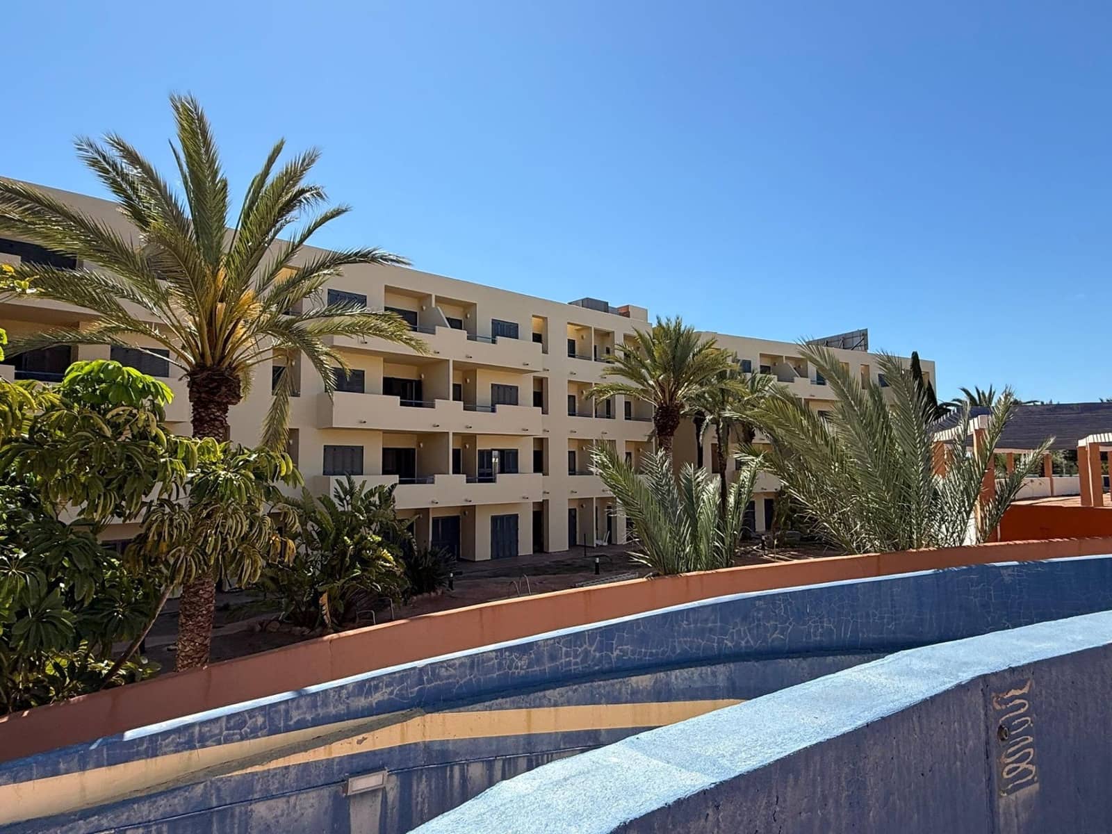 2 bedroom Apartment for sale in Puerto del Rey with pool garage - € 158,000 (Ref: 9783163)