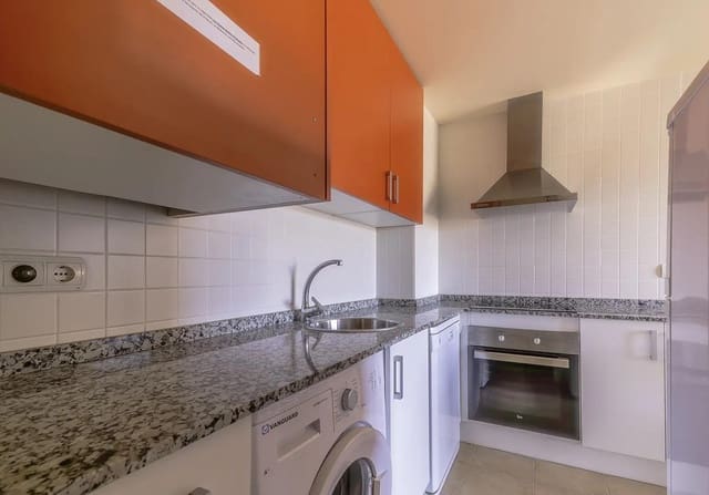2 chambre Appartement à vendre à Puerto del Rey, Vera avec piscine garage - 150 000 € (Ref: 9783170)