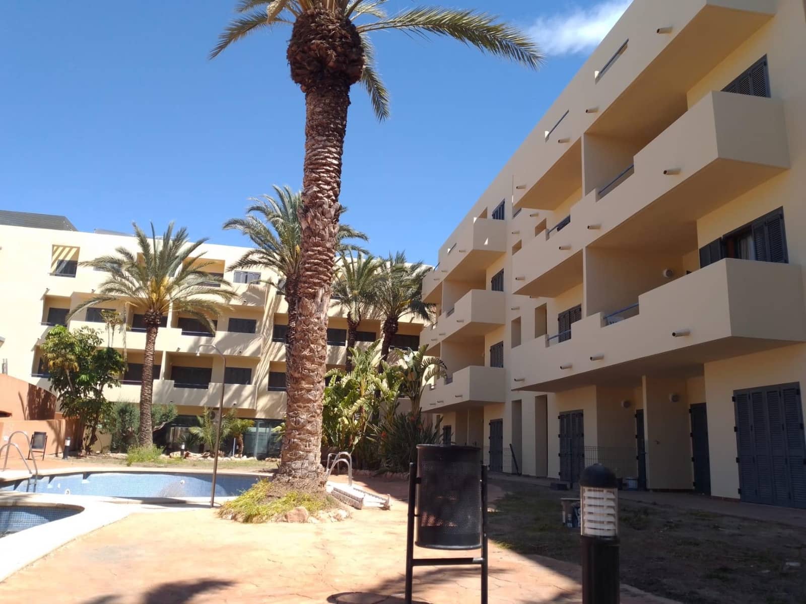 2 chambre Appartement à vendre à Puerto del Rey avec piscine garage - 150 000 € (Ref: 9783170)
