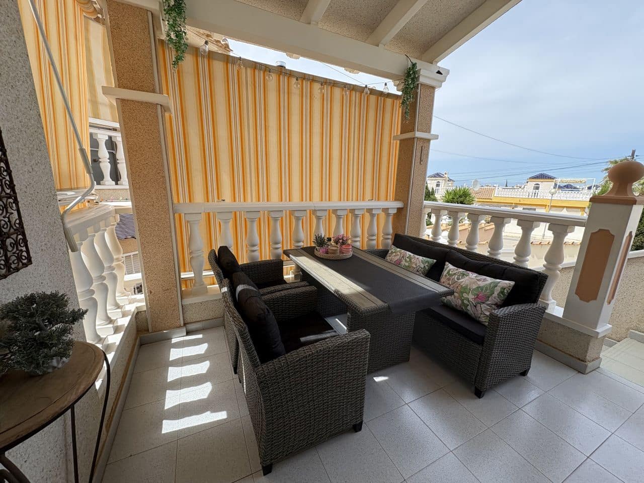 5 soveværelse Villa til salg i La Marquesa med swimmingpool garage - € 249.000 (Ref: 9790258)