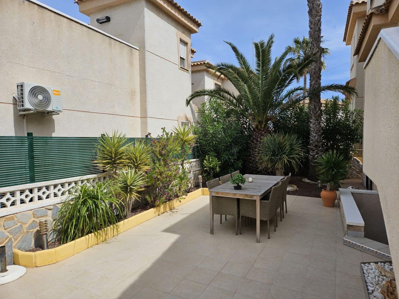 5 soveværelse Villa til salg i La Marquesa med swimmingpool garage - € 249.000 (Ref: 9790258)