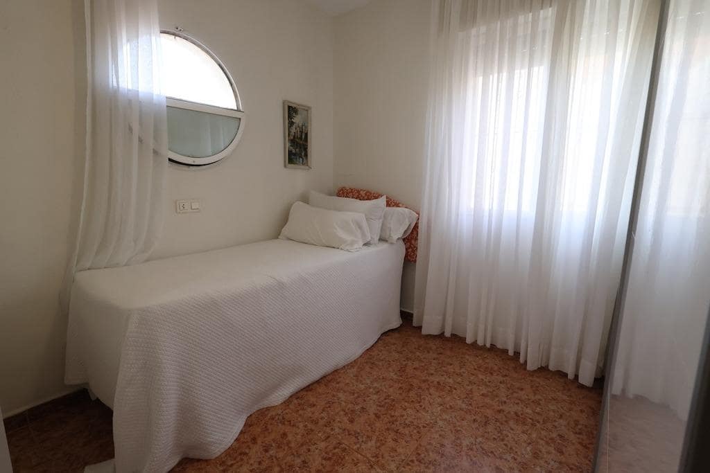 3 slaapkamer Huis te koop in Torrevieja met zwembad garage - € 205.000 (Ref: 9790260)