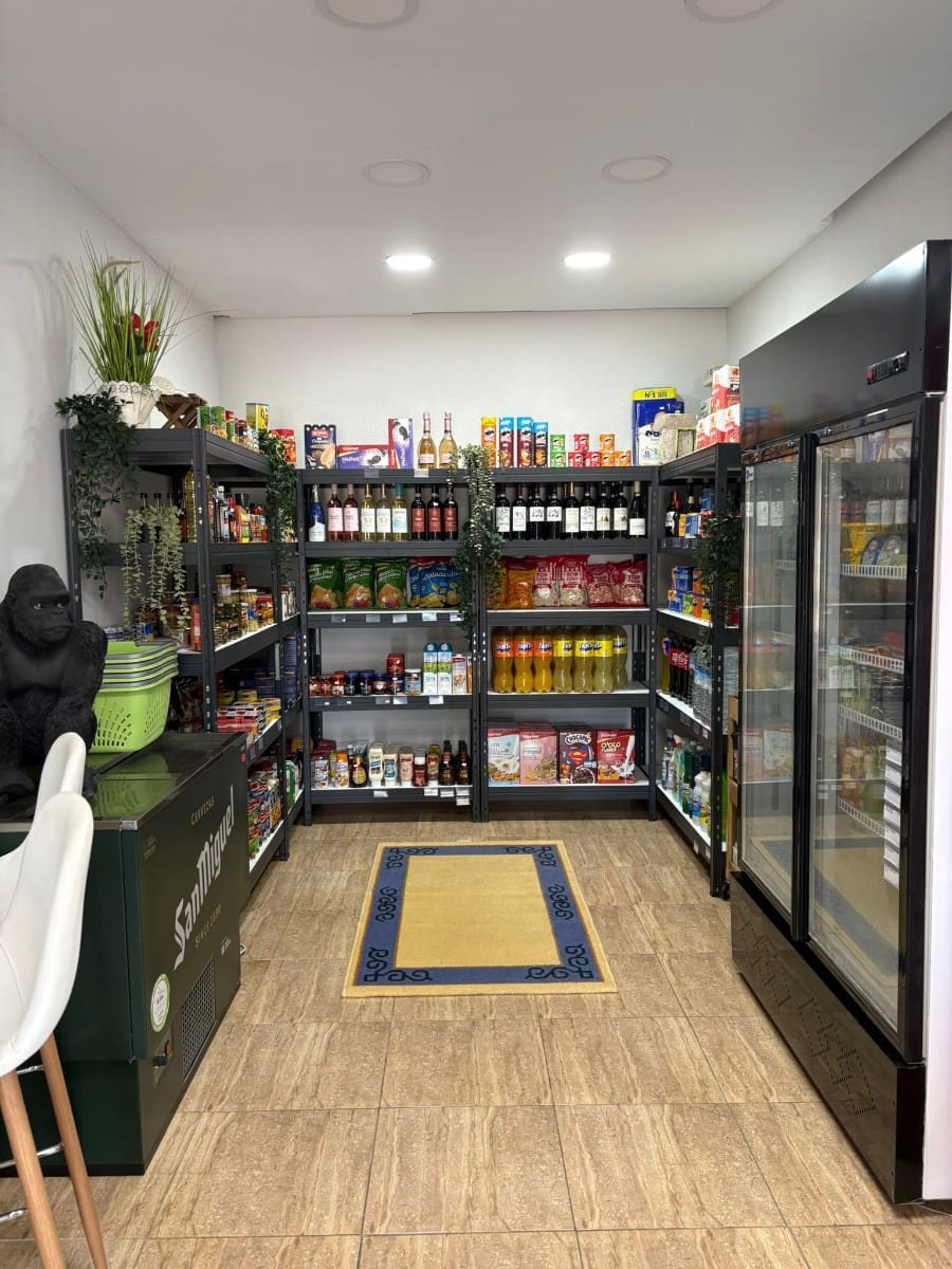 Gewerbe zu verkaufen in Torrevieja - 35.000 € (Ref: 9790790)