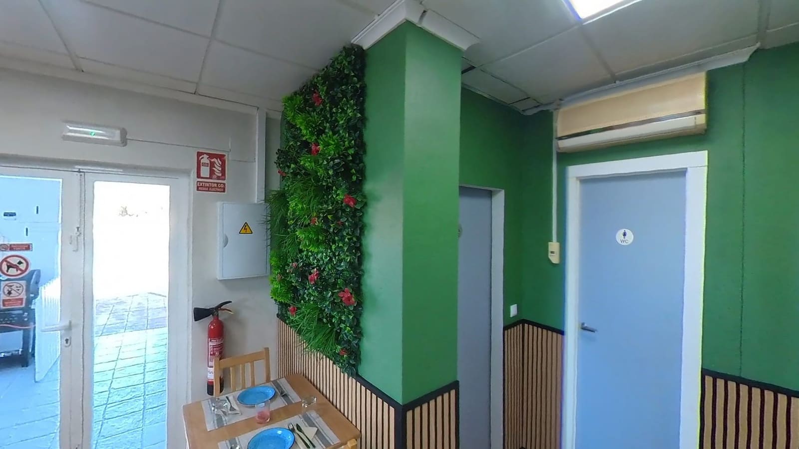 Gewerbe zu verkaufen in Torrevieja - 35.000 € (Ref: 9790790)