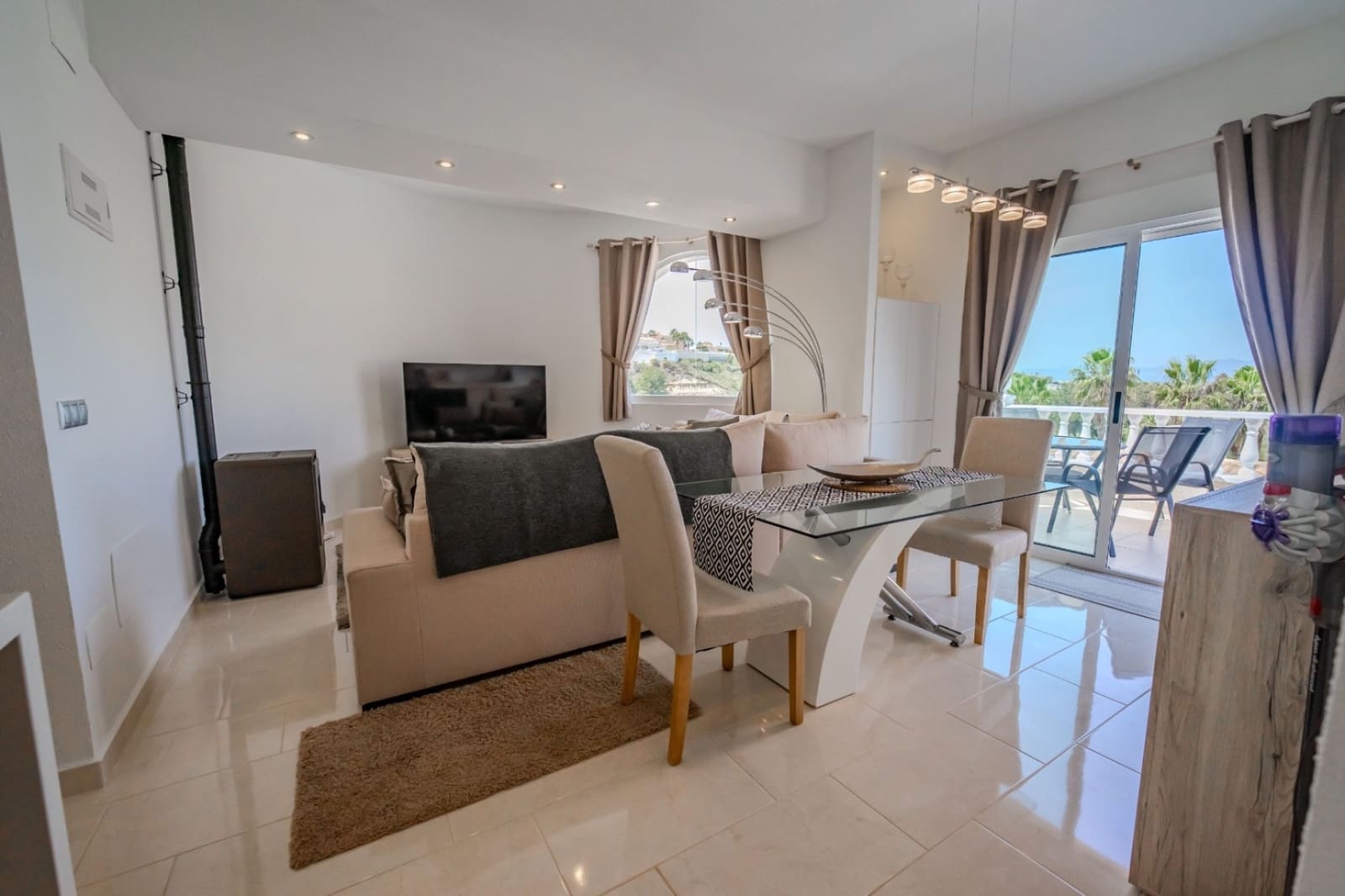 4 slaapkamer Villa te koop in La Marquesa met zwembad - € 375.000 (Ref: 9793185)