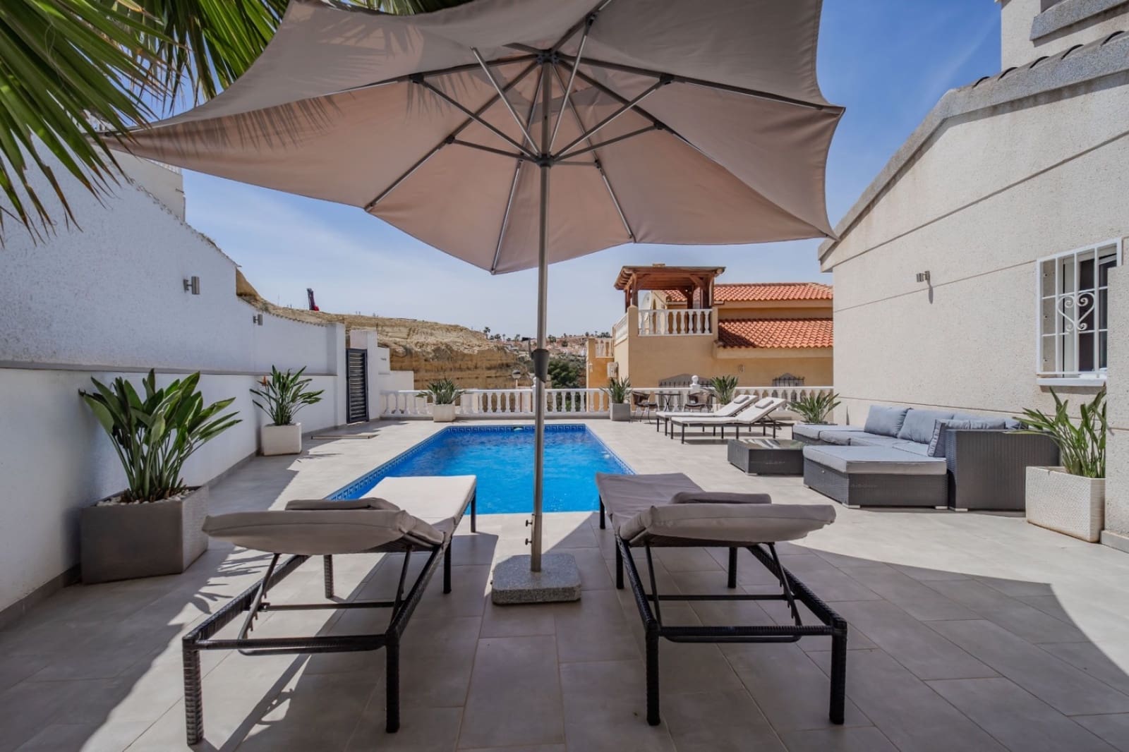 4 slaapkamer Villa te koop in La Marquesa met zwembad - € 375.000 (Ref: 9793185)