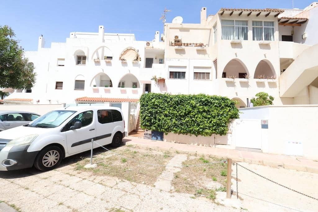 2 quarto Bungalow para venda em La Zenia com garagem - 179 000 € (Ref: 9794073)