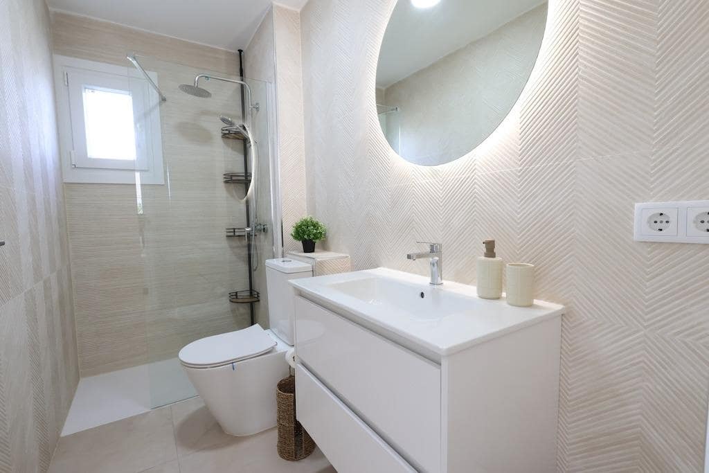 2 quarto Bungalow para venda em La Zenia com garagem - 179 000 € (Ref: 9794073)