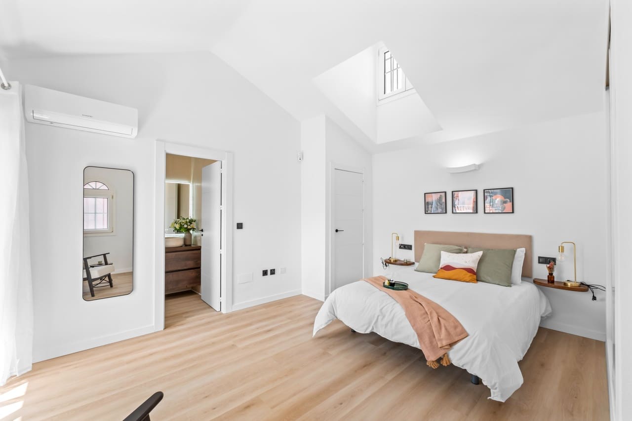 Casa de 3 habitaciones en Villamartin en venta con piscina garaje - 269.800 € (Ref: 9798695)