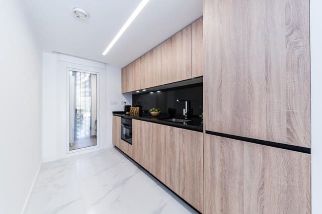 2 soveværelse Lejlighed til salg i Punta Prima, Orihuela med swimmingpool garage - € 499.000 (Ref: 9798979)