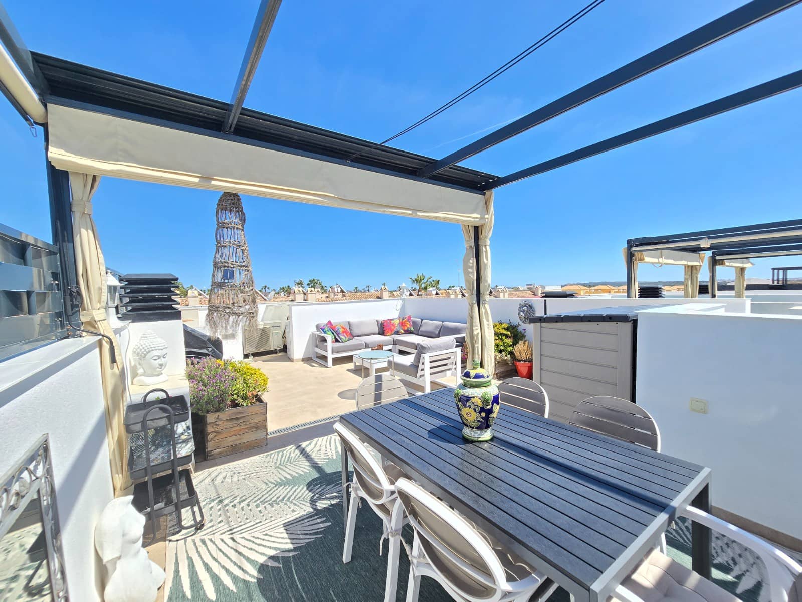 3 bedroom Townhouse for sale in Dona Pepa with pool - € 359,900 (Ref: 9798981)