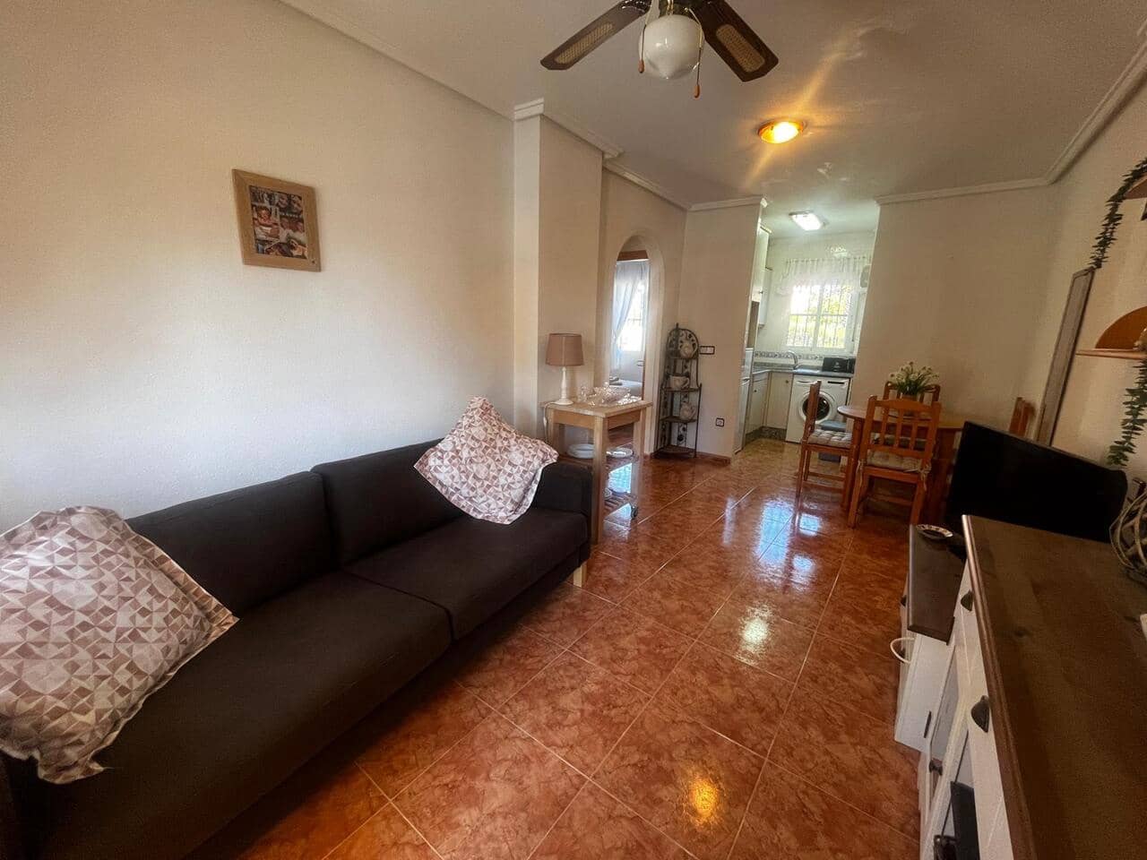 2 bedroom Apartment for sale in Algorfa with pool - € 127,000 (Ref: 9800571)