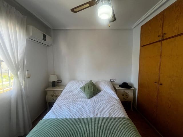 2 bedroom Apartment for sale in Algorfa with pool - € 127,000 (Ref: 9800571)