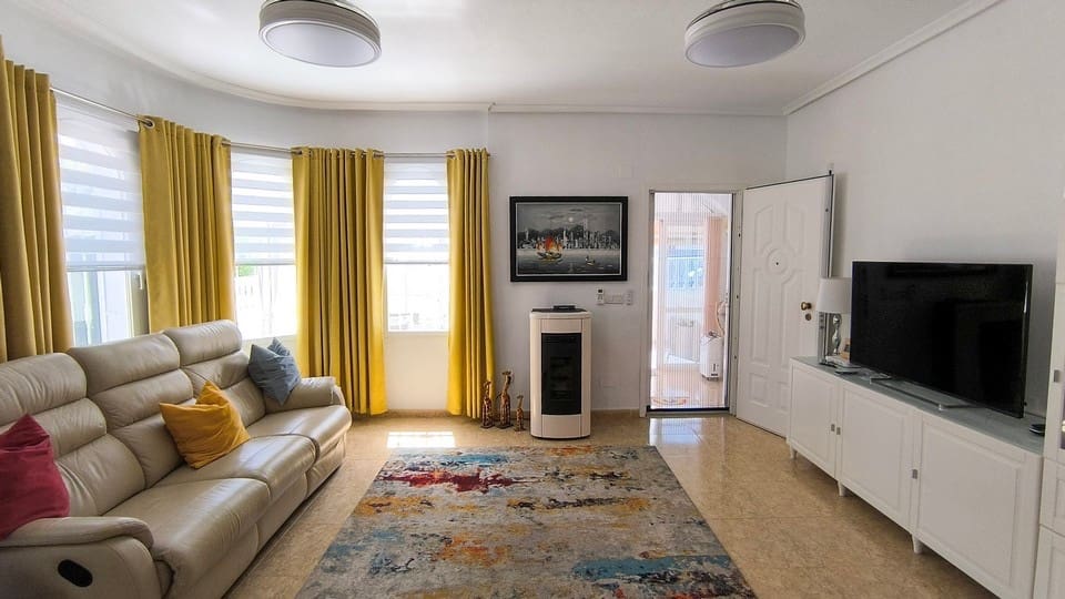 3 soverom Villa til salgs i Ciudad Quesada med svømmebasseng - € 225 000 (Ref: 9802500)