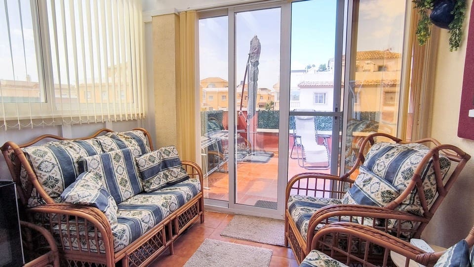 Pareado de 3 habitaciones en Ciudad Quesada en venta con piscina - 220.000 € (Ref: 9802501)