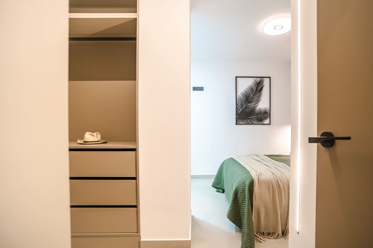 3 sypialnia Apartament na sprzedaż w Torrevieja z basenem - 439 000 € (Ref: 9804084)