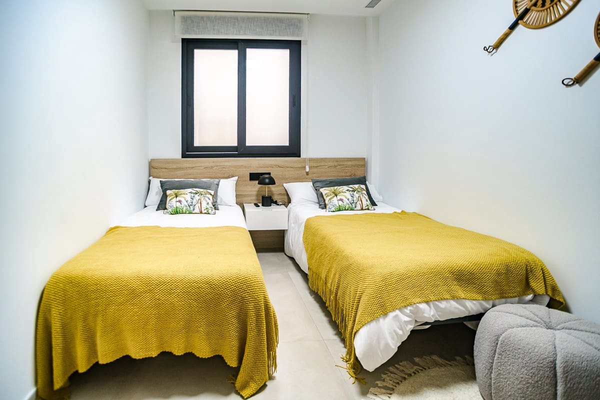 3 sypialnia Apartament na sprzedaż w Torrevieja z basenem - 439 000 € (Ref: 9804084)