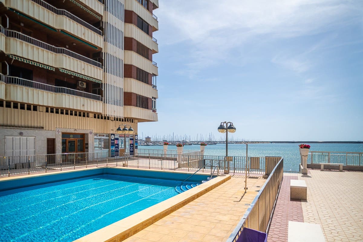 3 sypialnia Apartament na sprzedaż w Torrevieja z basenem - 439 000 € (Ref: 9804084)