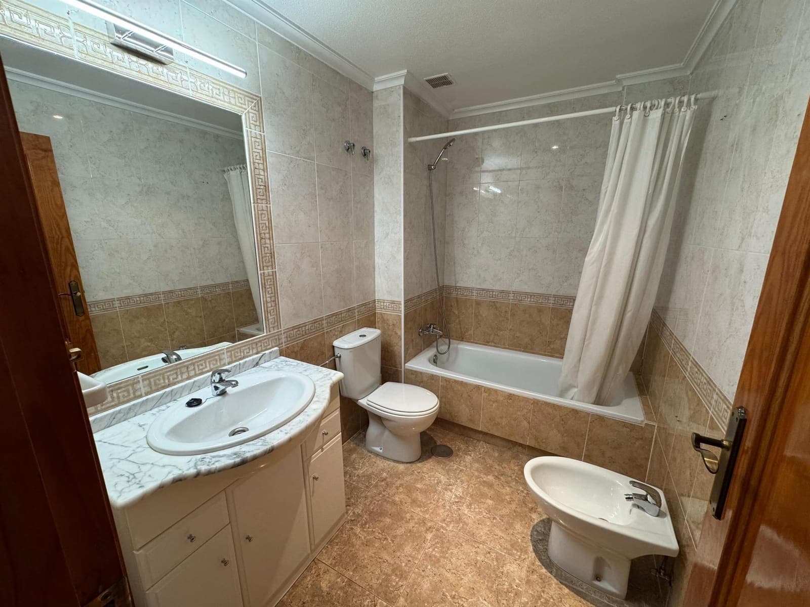 2 soveværelse Lejlighed til salg i Cabo Roig med swimmingpool garage - € 185.000 (Ref: 9806085)