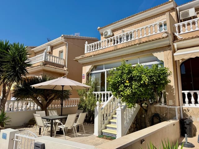 3 sovrum Semi-fristående Villa till salu i Doña Pepa, Rojales med pool - 235 000 € (Ref: 9807020)