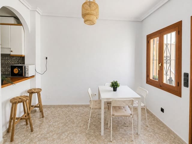 2 soveværelse Lejlighed til salg i Playa Flamenca, Orihuela med swimmingpool - € 184.998 (Ref: 9807802)