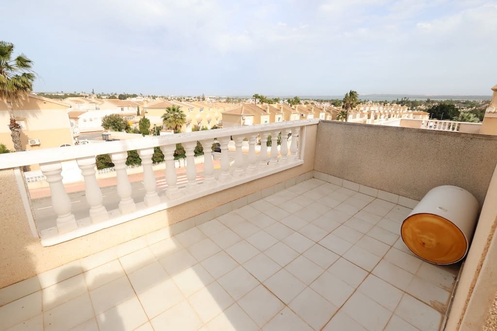 2 soveværelse Semi-Rækkehus til salg i Dona Pepa - € 179.959 (Ref: 9808340)