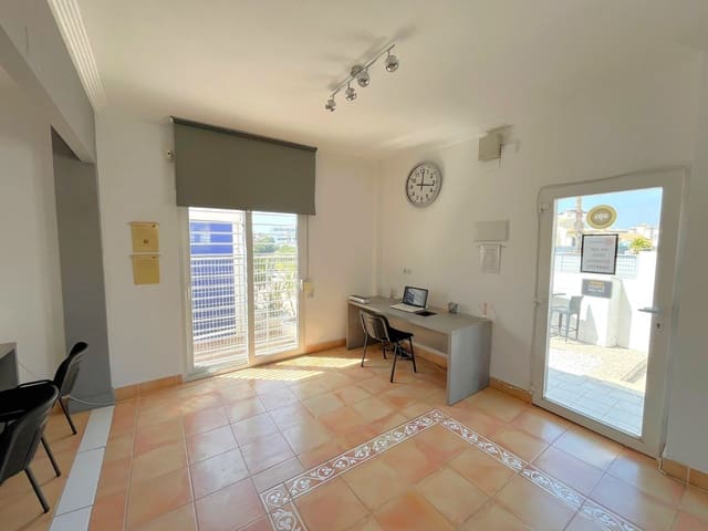 Komercyjne na sprzedaż w Playa Flamenca, Orihuela - 125 000 € (Ref: 9813674)
