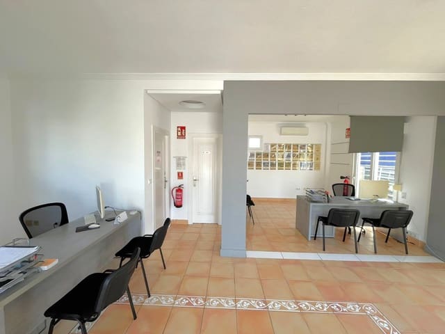 Komercyjne na sprzedaż w Playa Flamenca, Orihuela - 125 000 € (Ref: 9813674)
