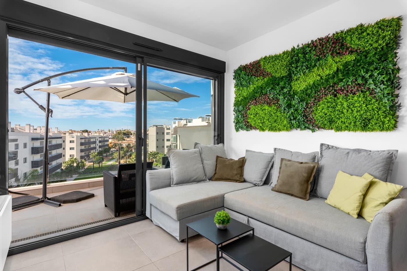 2 bedroom Apartment for sale in Villamartin with pool garage - € 319,900 (Ref: 9822012)