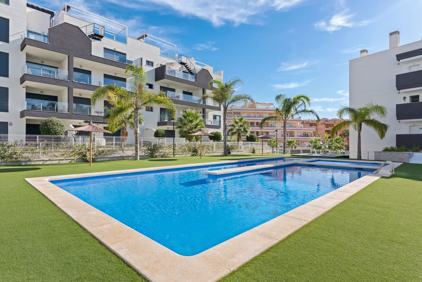 2 bedroom Apartment for sale in Villamartin with pool garage - € 319,900 (Ref: 9822012)