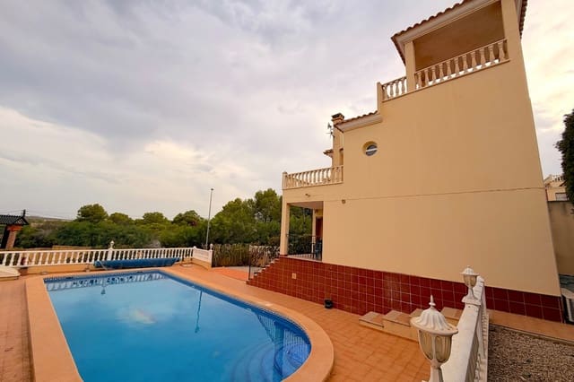 3 slaapkamer Halfvrijstaande villa te koop in Montemar, Benissa met zwembad - € 249.995 (Ref: 9826163)